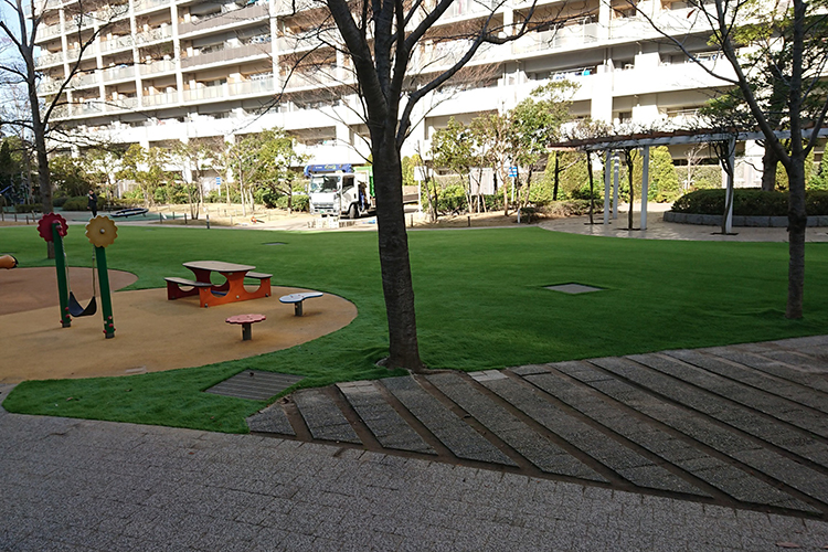 千葉県マンション中庭人工芝