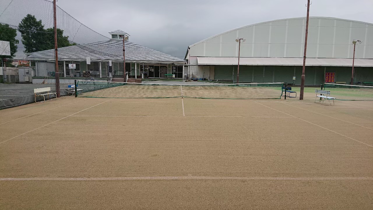 人工芝張替工事　テニススクールノア加古川校